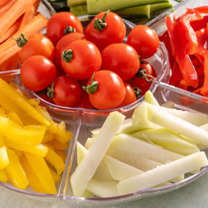 סלטים, ירקות ופירות